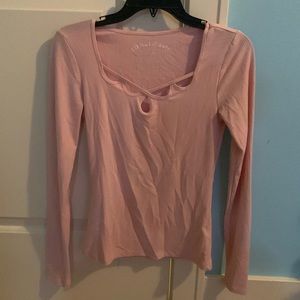 Pink long sleeve top w/ cute front design